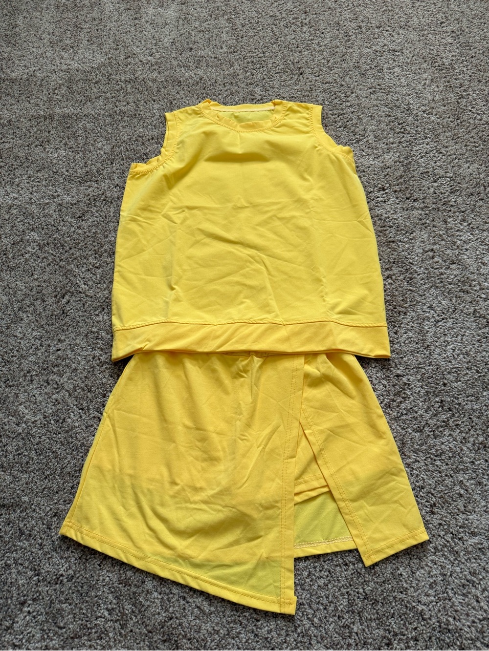 Source Unknown Yellow Women’s Shorts Skort Set